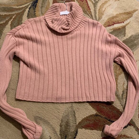 F21 cropped turtleneck sweater M - Picture 1 of 2